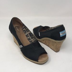 Toms black cork wedge sandals open toe size 7W